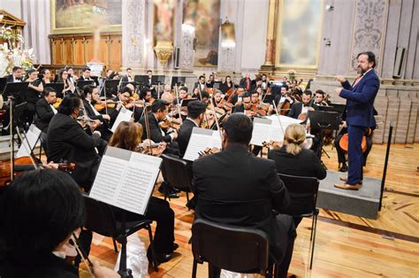 ¡El Concierto de Fantasi: Una Noche Mágica en la Ciudad Eterna! Un viaje musical inolvidable con el ídolo indonesio!